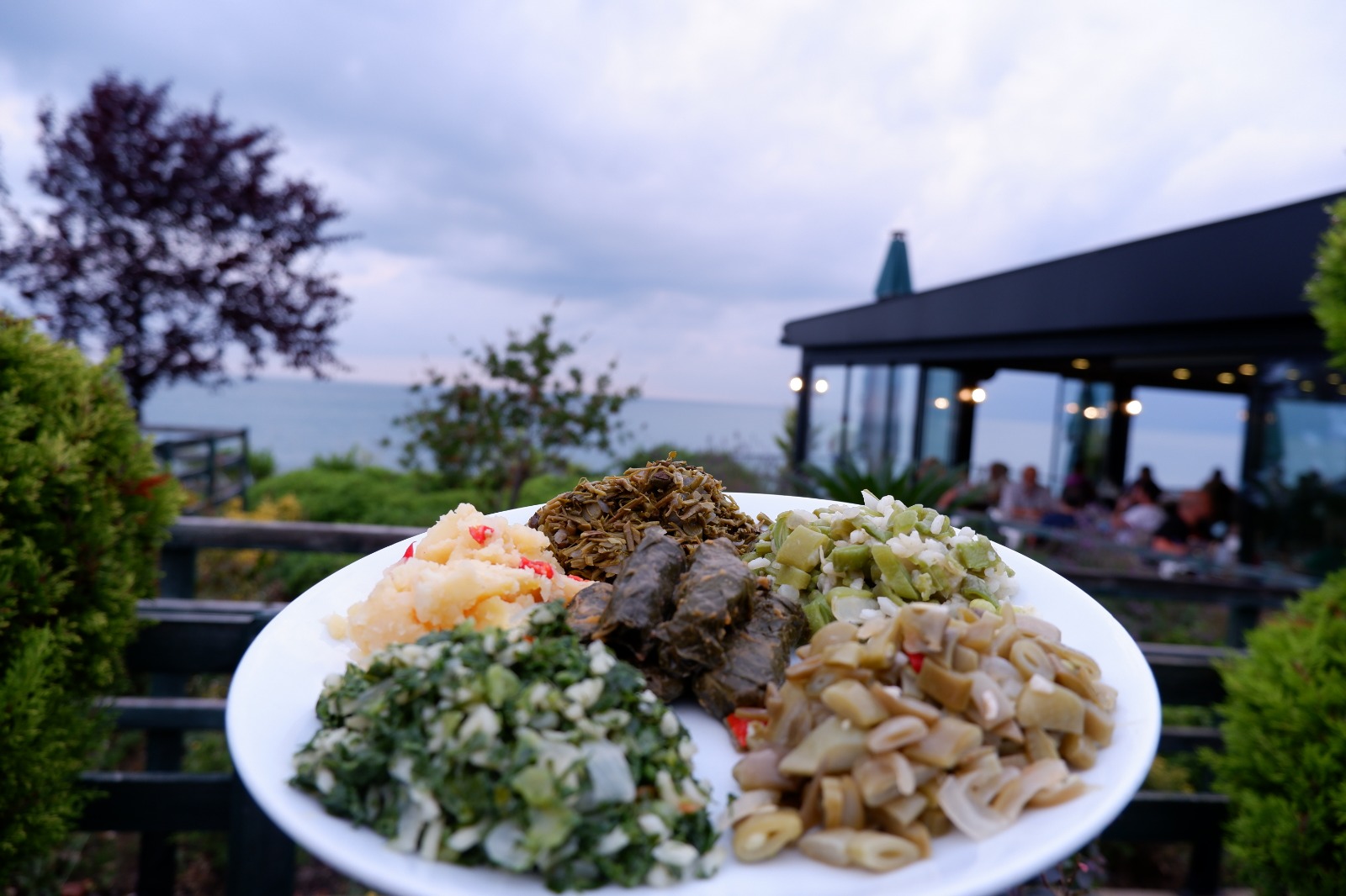 Bir Öğle Molasında Efendi Restoran Deneyimi Giresun’da Ne Yenir?